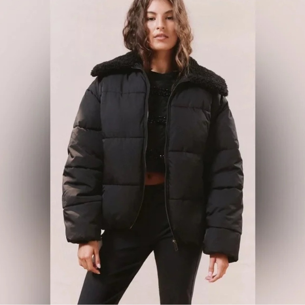 UO Puffer Jacket